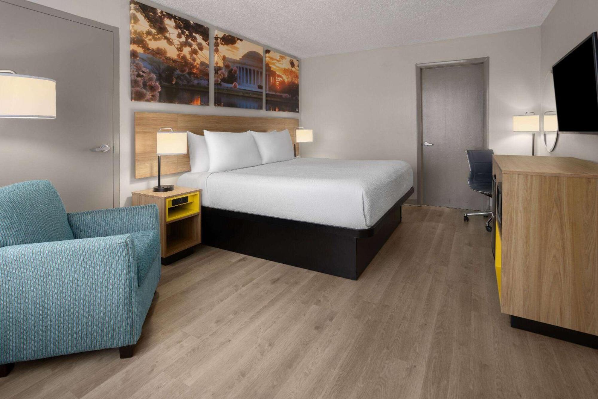 Days Inn Of Frederick By Wyndham Luaran gambar