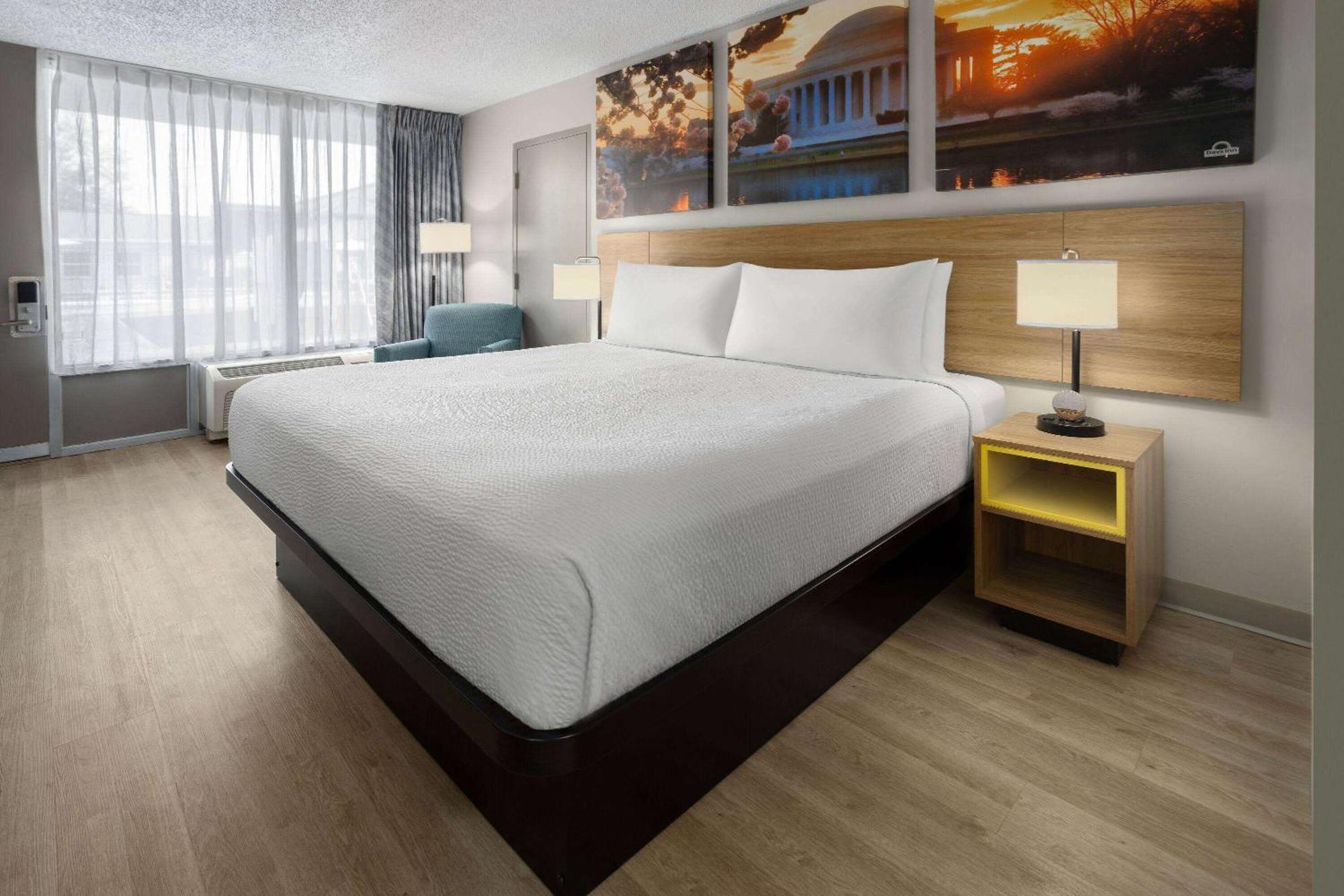 Days Inn Of Frederick By Wyndham Luaran gambar