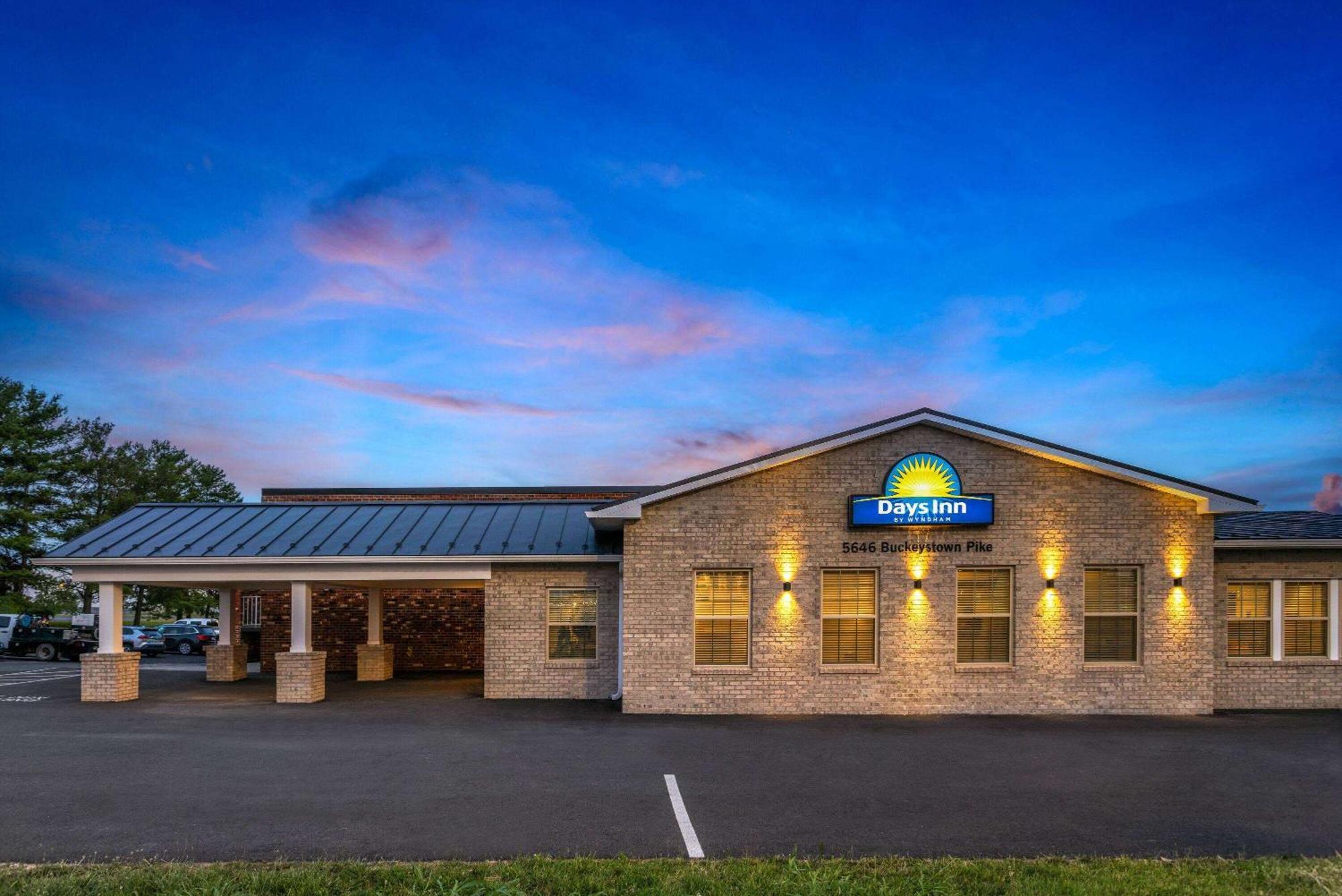 Days Inn Of Frederick By Wyndham Luaran gambar